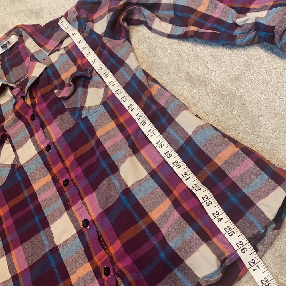 Fun button down - Picture 6 of 7